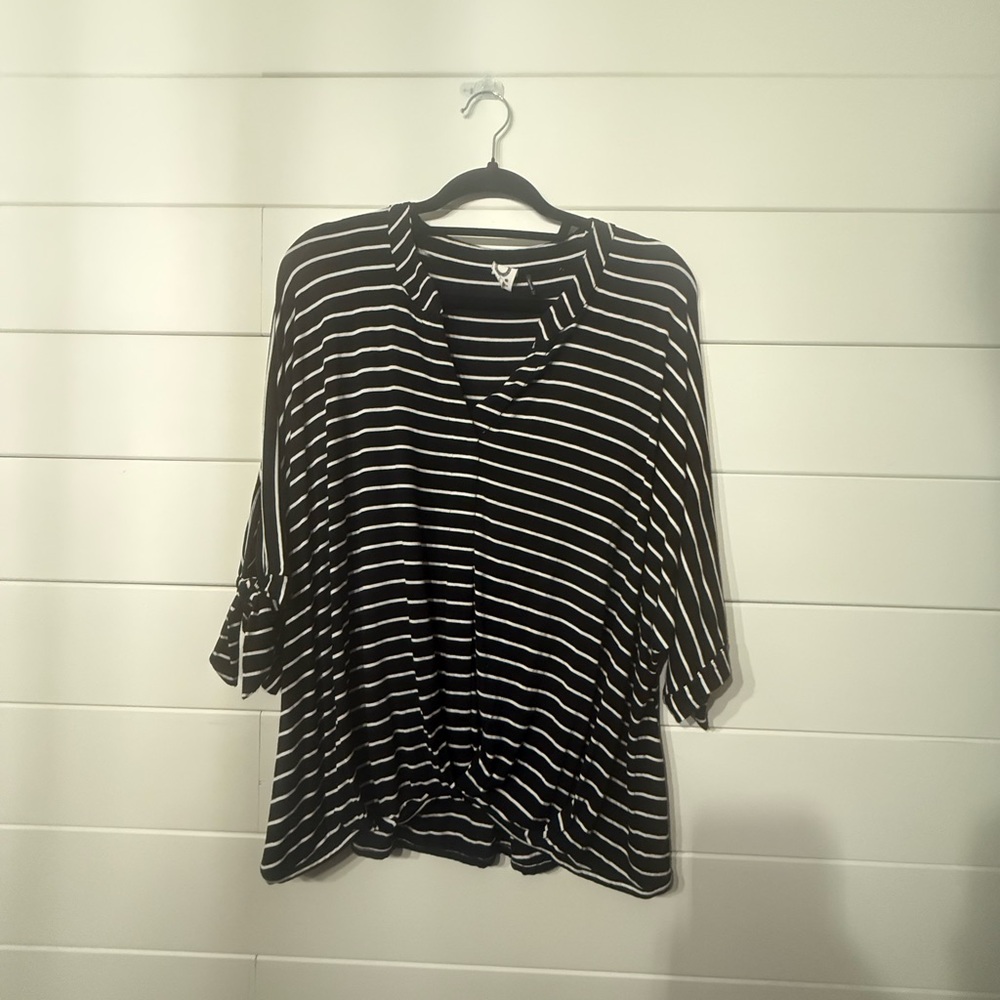 Black and White Relaxed Tunic with Mandarin Collar